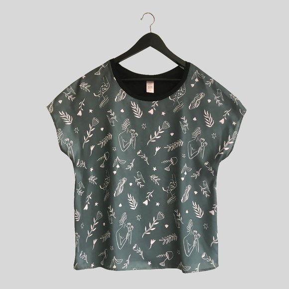 Top/Blouse - Picture 1 of 2